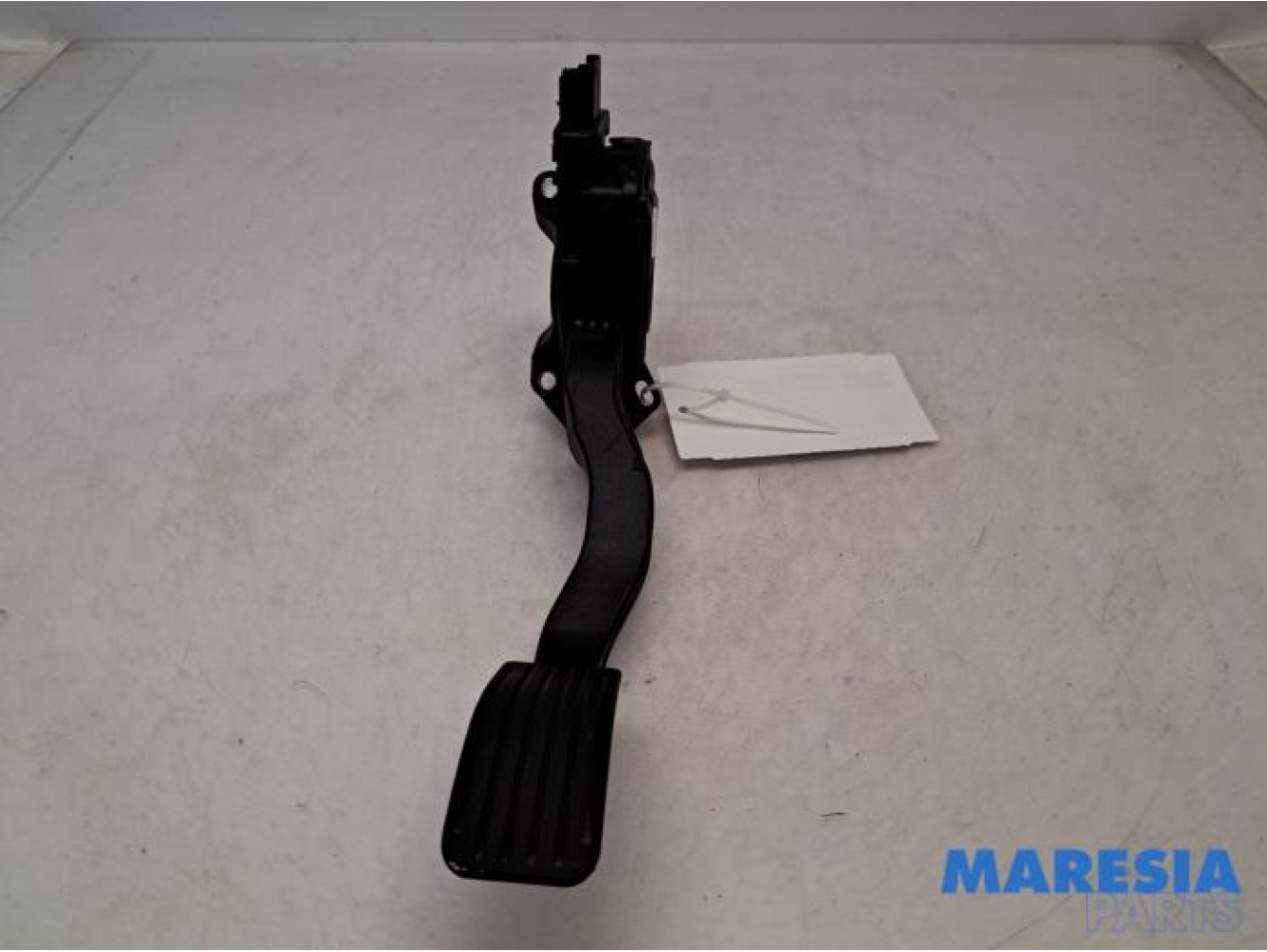Opel - Crossland X - Throttle pedal position sensor