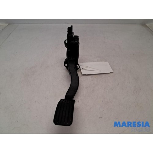 Opel - Crossland X - Gaspedalposition Sensor