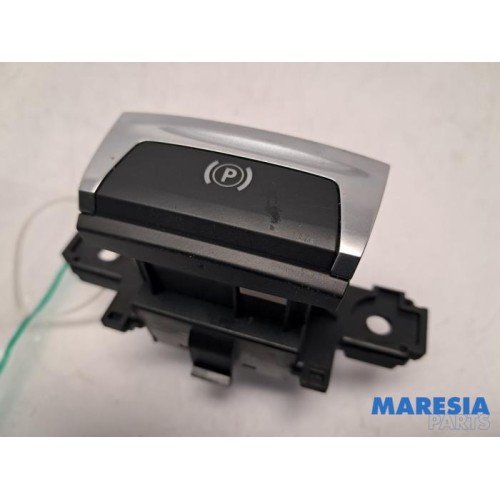 Peugeot - 308 - Parking brake switch