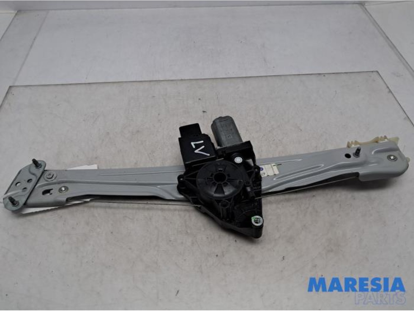 Opel - Crossland X - Window mechanism 4-door, front left