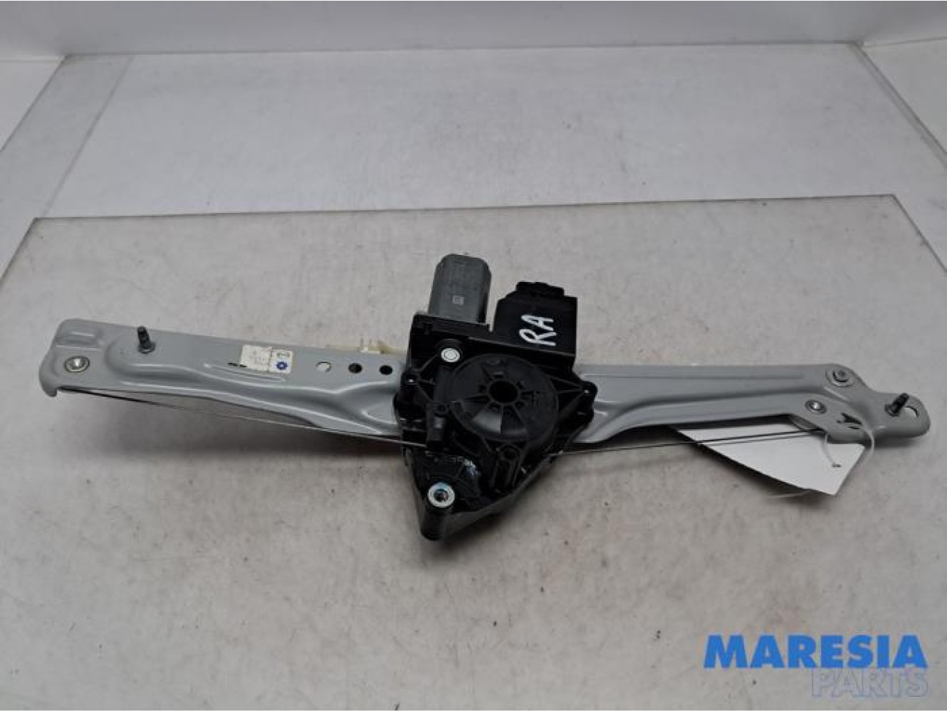 Opel - Crossland X - Rear door window mechanism 4-door, right