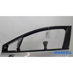 Renault - Clio - Door 4-door, front left