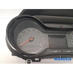 Opel - Crossland X - Instrument panel