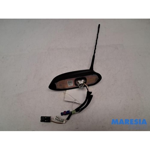 Opel - Crossland X - Antenne