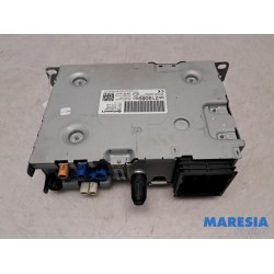 Opel - Crossland X - Multi-media control unit