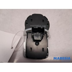 Opel - Crossland X - Light switch
