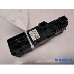 Opel - Crossland X - Multi-functional window switch