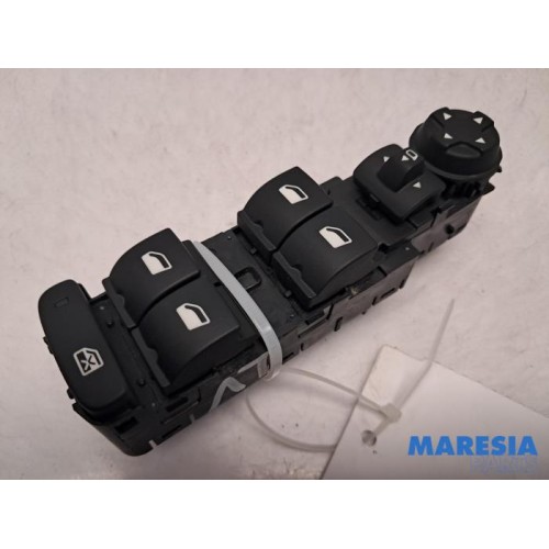 Opel - Crossland X - Multi-functional window switch