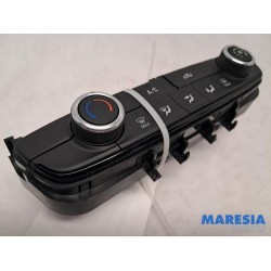 Opel - Crossland X - Heater control panel
