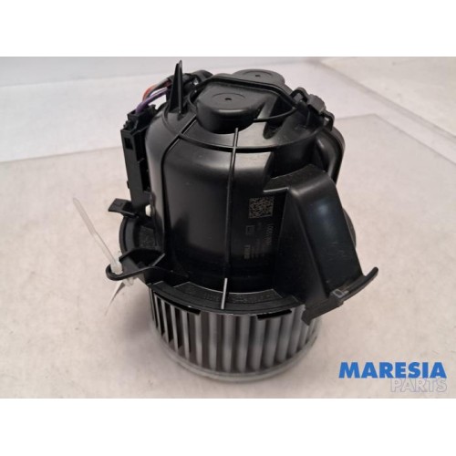 Opel - Crossland X - Heating and ventilation fan motor