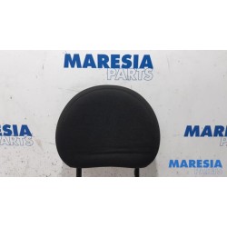 Citroen - C2 - Headrest