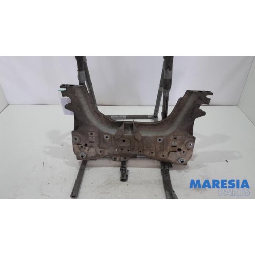 Renault - Clio - Subframe