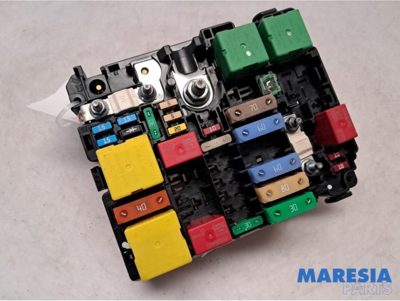 Opel - Crossland X - Fuse box