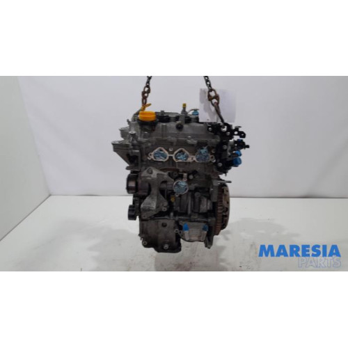 Renault - Clio - Engine