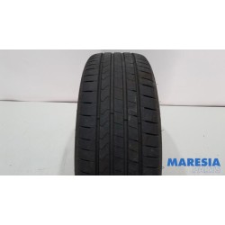 Renault - Clio - Tyre