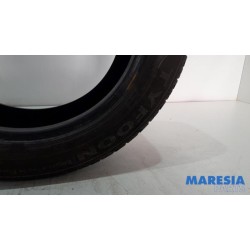 Renault - Clio - Tyre
