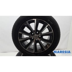 Peugeot - 308 - Sportvelgenset + banden