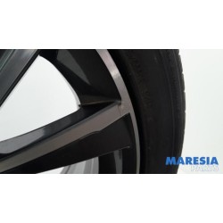 Peugeot - 308 - Sportvelgenset + banden