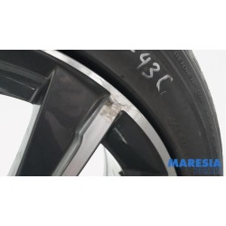 Peugeot - 308 - Sportvelgenset + banden