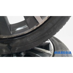 Peugeot - 308 - Sportvelgenset + banden