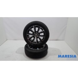 Peugeot - 308 - Sportvelgenset + banden