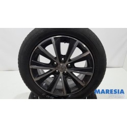 Peugeot - 308 - Sportvelgenset + banden