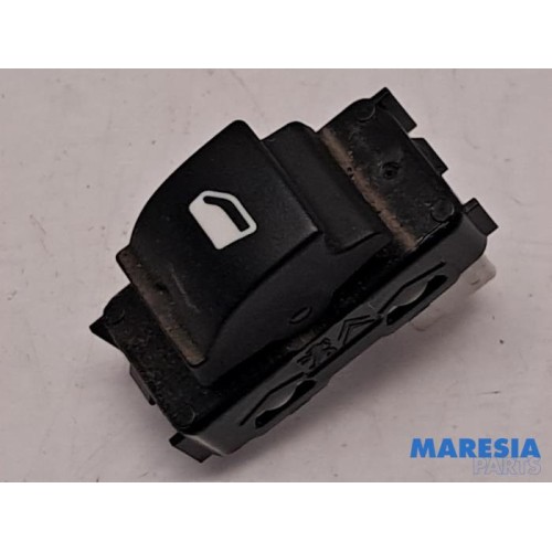 Peugeot - 308 - Electric window switch