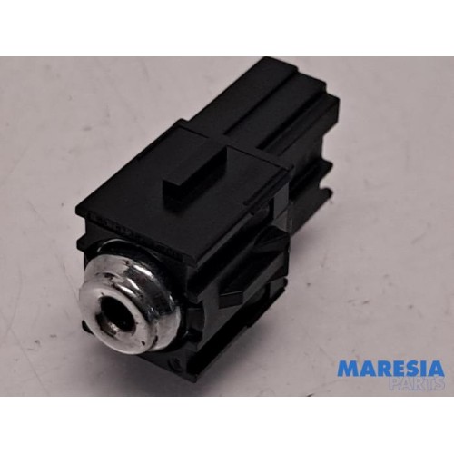Peugeot - 308 - AUX / USB connection