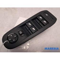 Peugeot - 308 - Multi-functional window switch