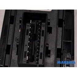 Peugeot - 308 - Multi-functional window switch