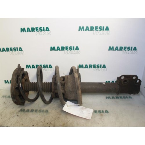 Renault - Megane Scenic - Front shock absorber rod, right