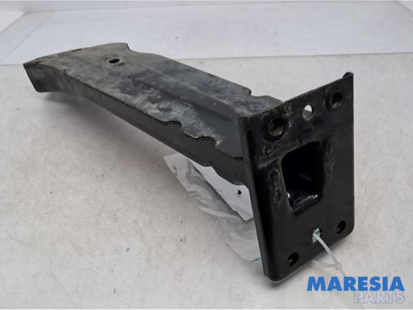 Fiat - 500 - Front part support