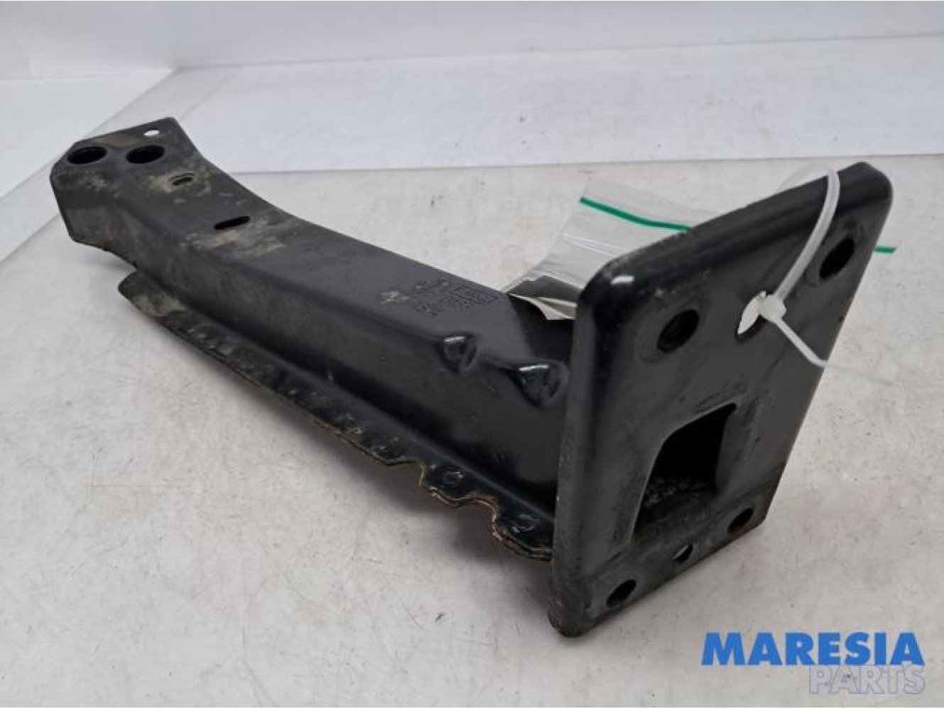 Fiat - 500 - Front part support