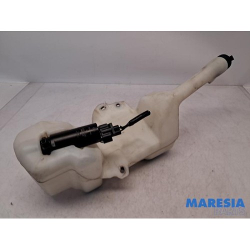 Fiat - 500 - Front windscreen washer reservoir