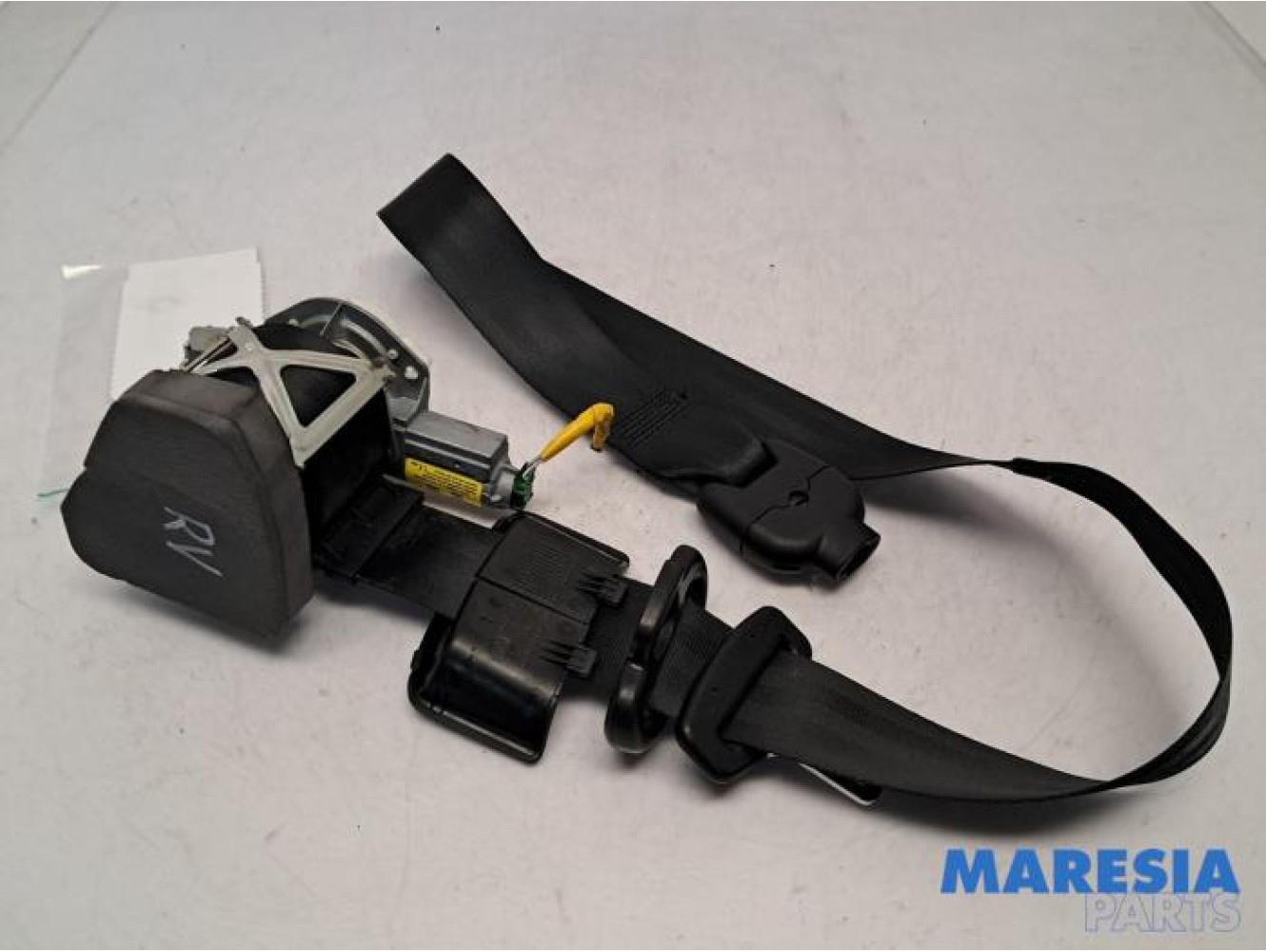 Fiat - 500 - Front seatbelt, right