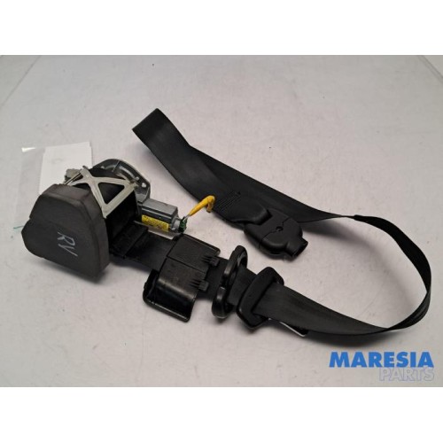 Fiat - 500 - Front seatbelt, right