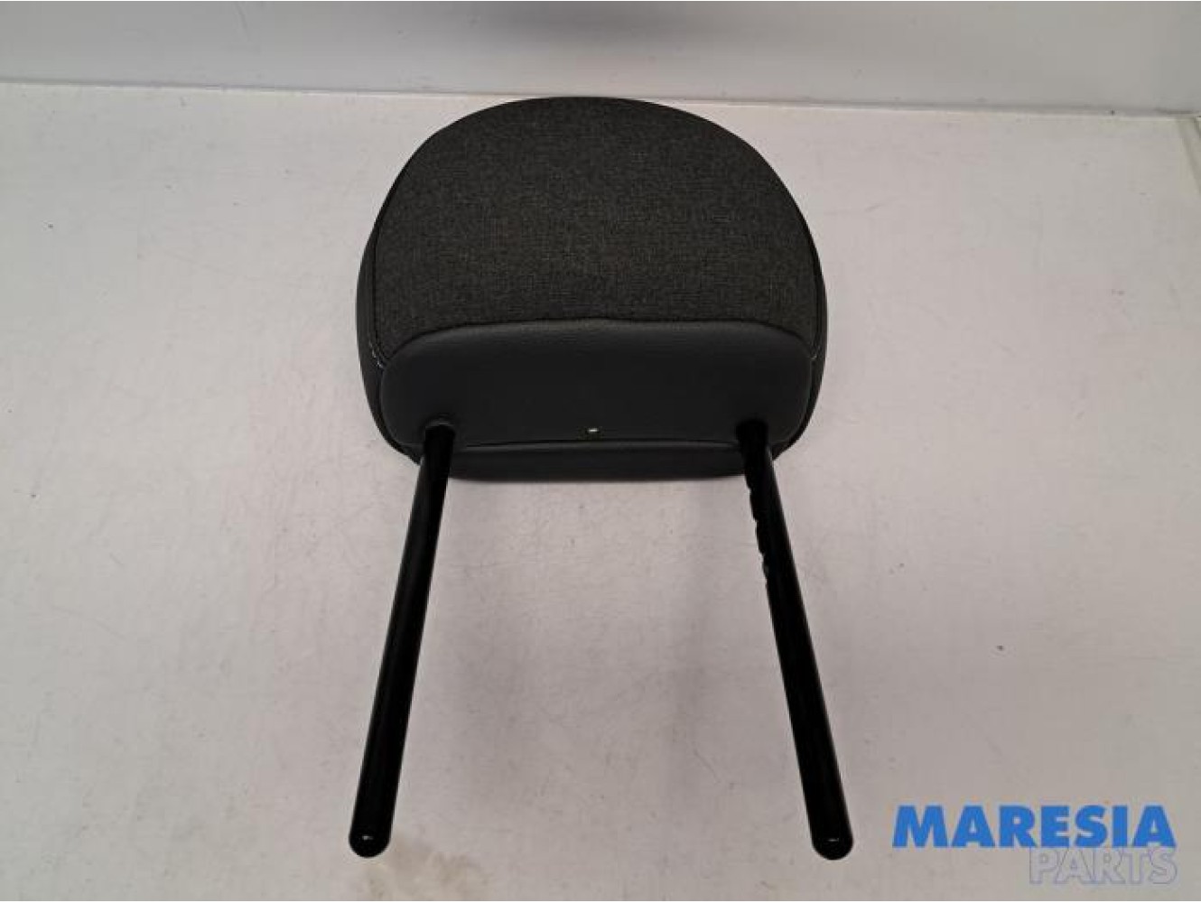 Citroen - C3 - Headrest