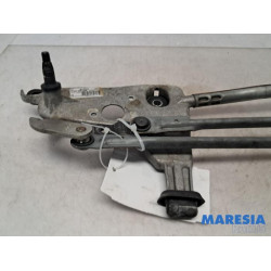 Peugeot - 308 - Wiper mechanism
