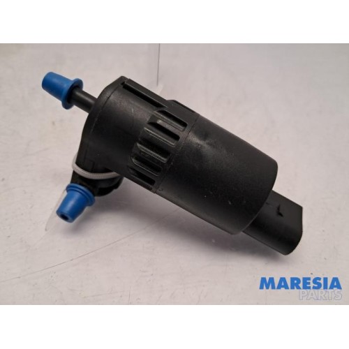Opel - Crossland X - Windscreen washer pump