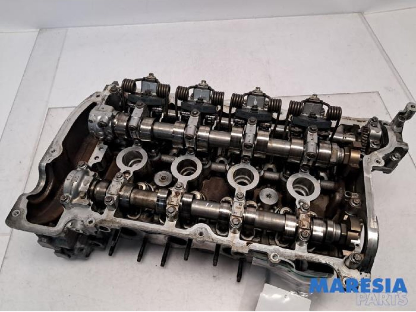 Citroen - C4 - Cylinder head