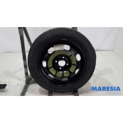 Peugeot - 2008 - Krikset + reservewiel