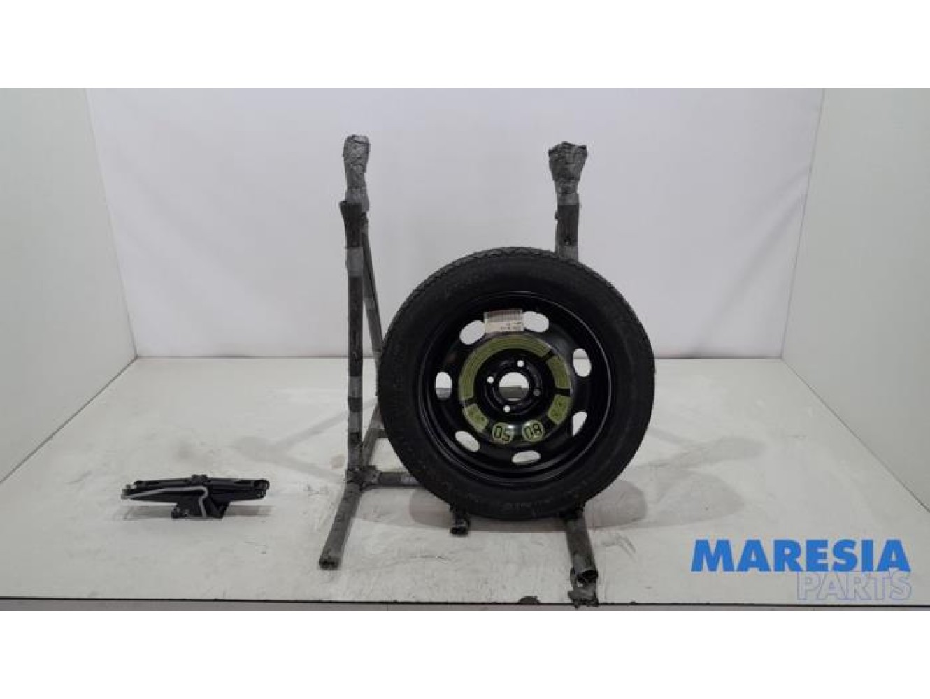 Peugeot - 2008 - Krikset + reservewiel