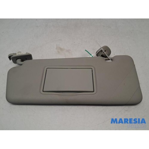 Renault - Clio - Sun visor