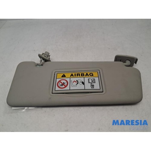 Renault - Clio - Sun visor