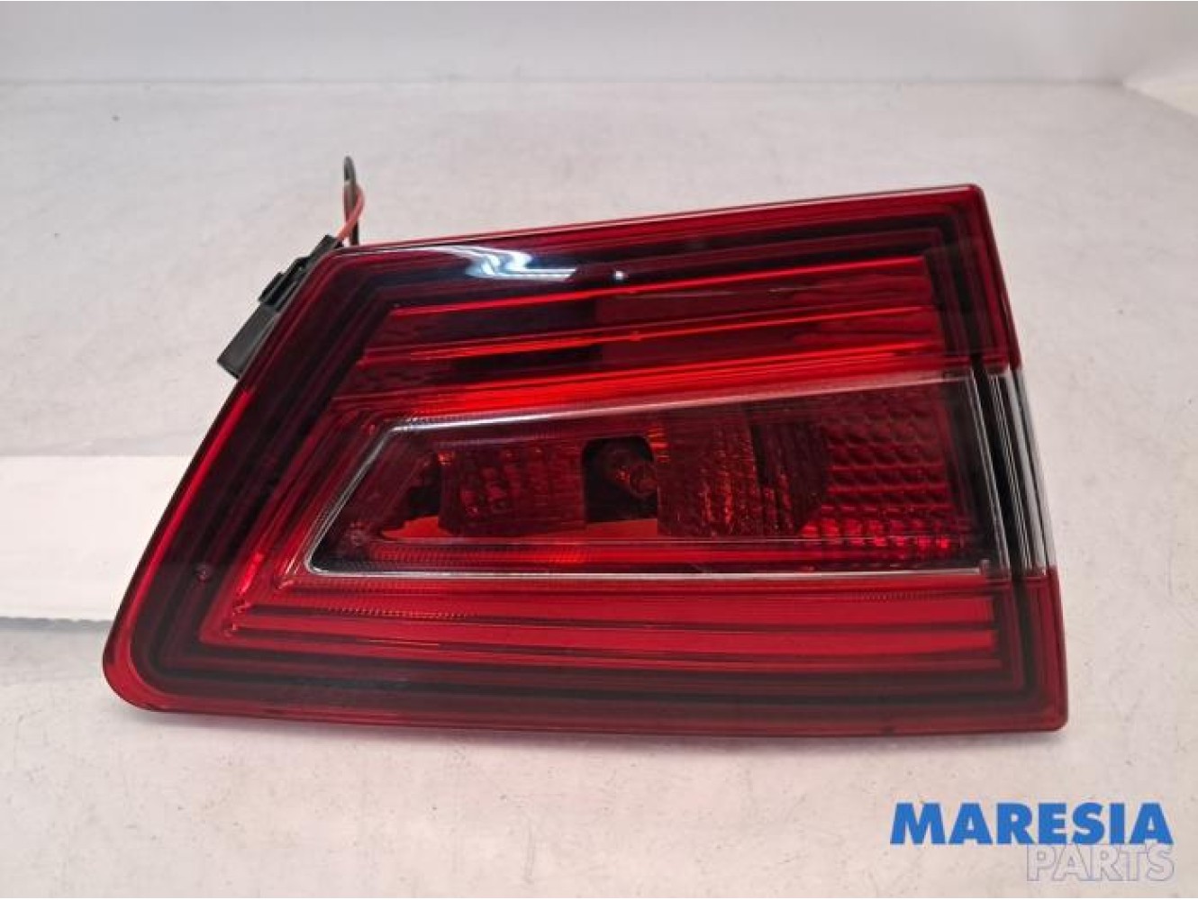 Renault - Clio - Taillight, left