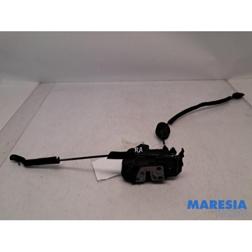 Renault - Clio - Rear door mechanism 4-door, right