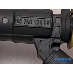 Peugeot - 208 - Injector (petrol injection)