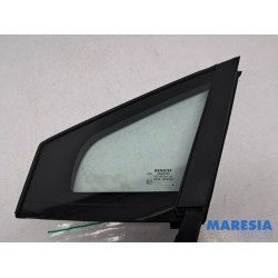 Renault - Clio - Quarter light, front left