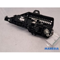 Renault - Clio - Door handle 4-door, front left