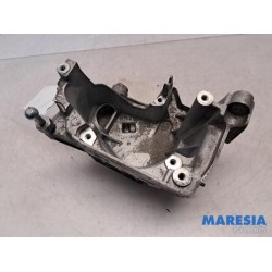Peugeot - Expert - Boîtier de filtre carburant